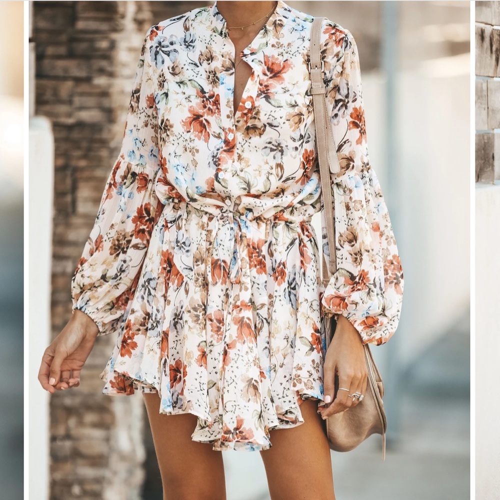 NWOT VICI VIENNE FLORAL BALLOONSLEEVE DRESS MEDIUM